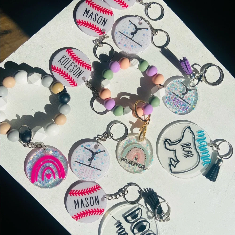 Handmade custom keychains - Picture 3 of 7